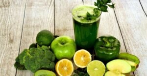 Smoothies Recipes: 10 Simple and Nutritious Ideas for a Fast Snack or Breakfast