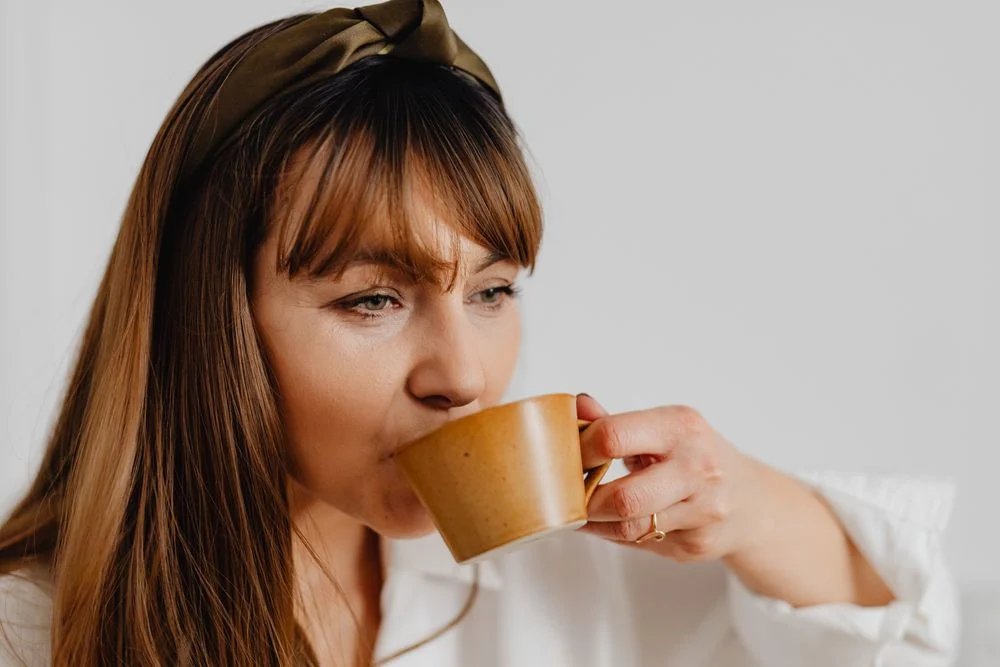 6 Easy Morning Habits That Can Change How Your Whole Day Feels